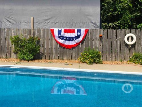 US Pleated Fan Flag 1.5x3 Foot & 3x6 Foot photo review