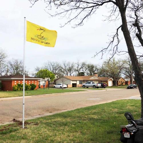 Fly Breeze 3x5 Foot Don't Step on Snek flag photo review