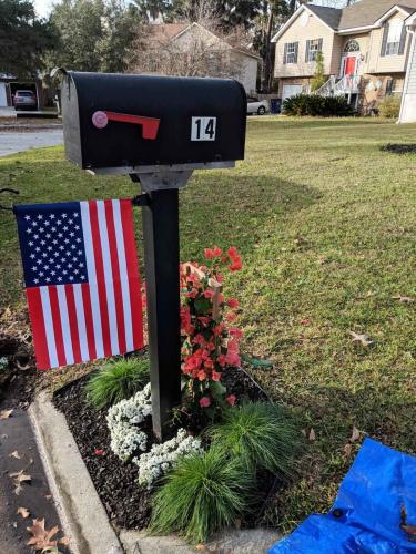 Embroidered USA Garden Flag 18 x 12.5 Inch photo review