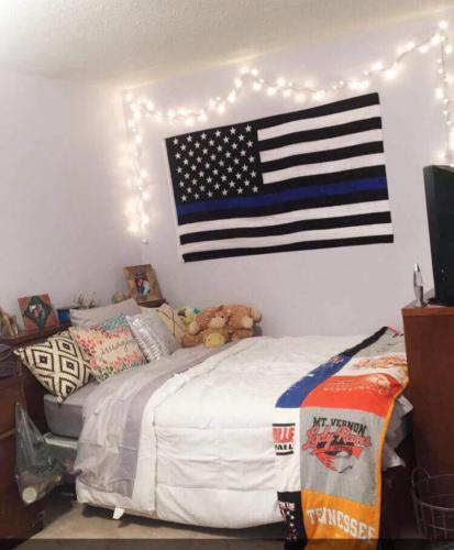 Fly Breeze 3x5 foot Thin Blue Line USA Flag photo review